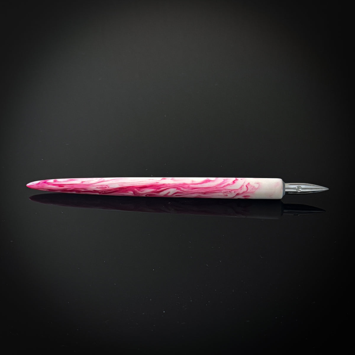 Pink and White Slim Style Nib Holder