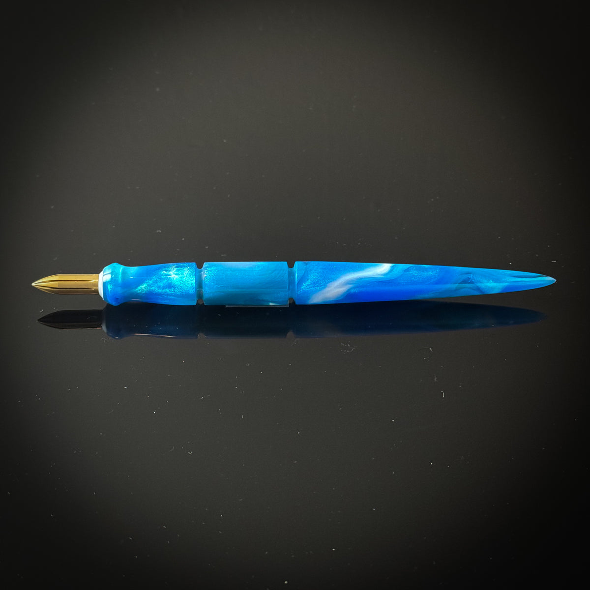 Zora Contoured Nib Holder