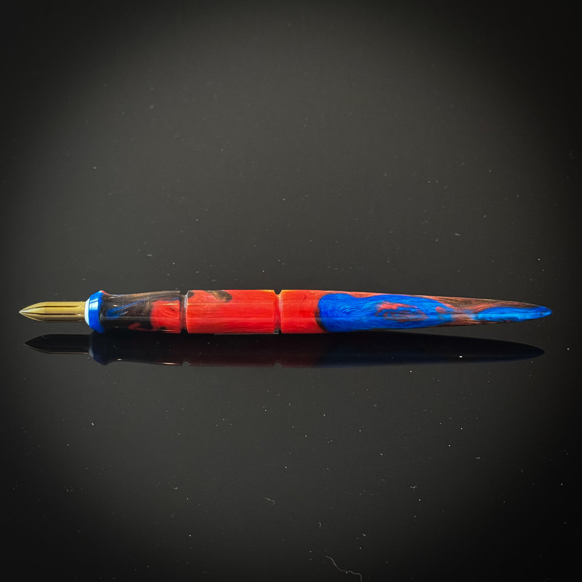 Clark Kent Contoured Nib Holder