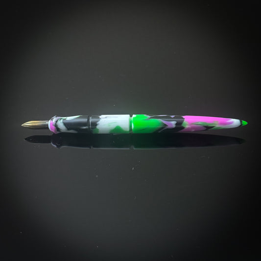 Nuclear Winter Contoured Nib Holder